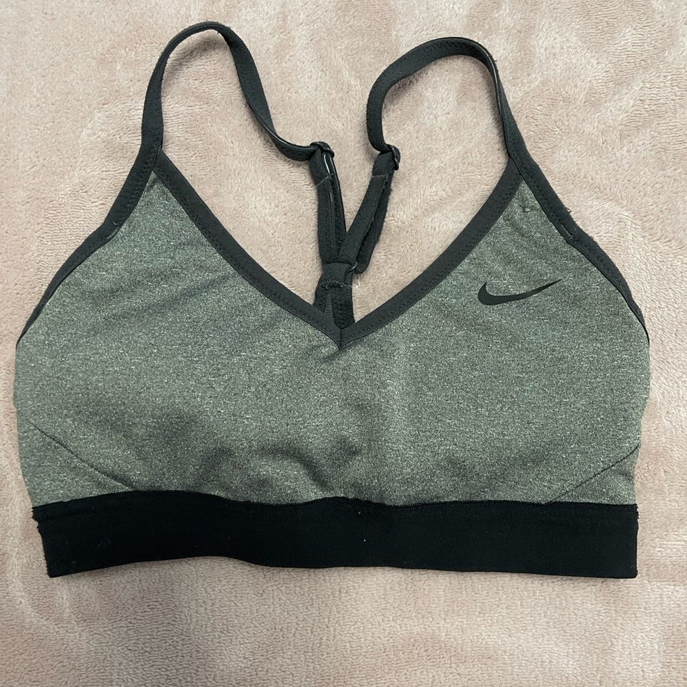 NIKE Carbon Heather SPORTS BRA